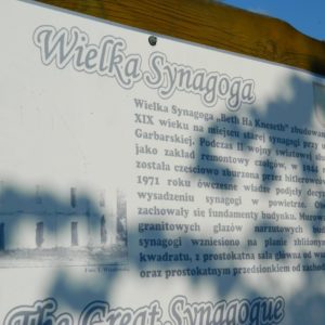 plansza z napisem "Wielka Synagoga"